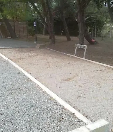 Semesterbostad Aux Aspres De 65m² Fontcouverte (Aude)